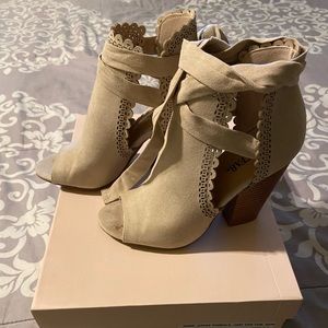 Sand Heeled booties